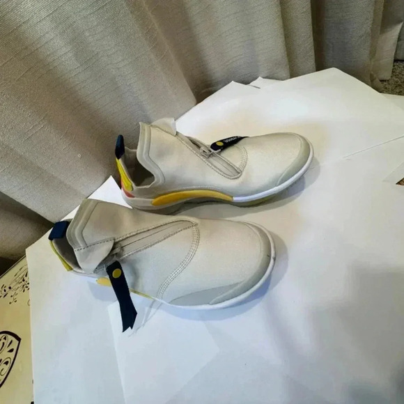 Nike Womens Joyride Optik Running Trainer Sneaker vast Grey Bright Citron 7.5 - Picture 3 of 8